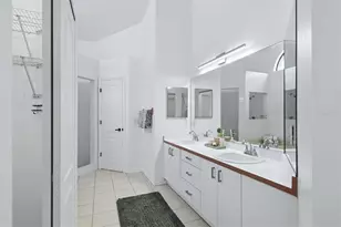 5667 Beaurivage Ave, Sarasota, FL 34243 - Photo 20