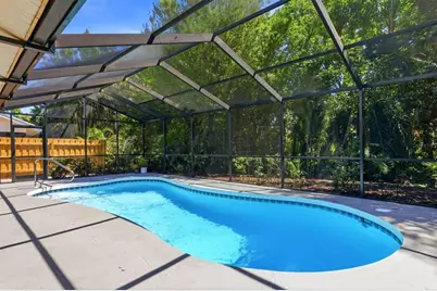 5667 Beaurivage Avenue, Sarasota, FL 34243 - Photo 10