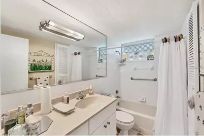 4350 Chatham Drive #106, Longboat Key, FL 34228 - Photo 38