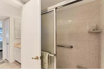 4350 Chatham Drive #106, Longboat Key, FL 34228 - Photo 20