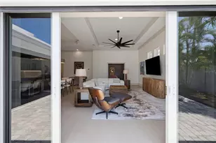 408 Jackson Dr, Sarasota, FL 34236 - Photo 10