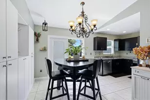 4478 Longford Dr, Sarasota, FL 34232 - Photo 8