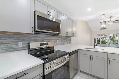 5340 Royal Palm Avenue #5340, Sarasota, FL 34234 - Photo 6