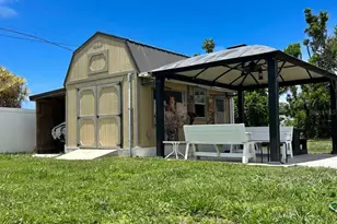 1770 Palm Dr, Venice, FL 34293 - Photo 14