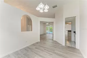 4805 76th Ct E, Bradenton, FL 34203 - Photo 10