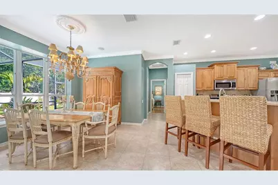 4823 Carrington Circle, Sarasota, FL 34243 - Photo 20