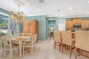 4823 Carrington Cir, Sarasota, FL 34243 - Photo 20