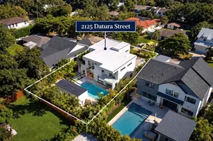 2125 Datura St, Sarasota, FL 34239 - Photo 2