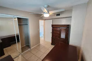 2120 Bayshore Gardens Pkwy, Bradenton, FL 34207 - Photo 16