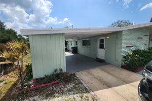 2120 Bayshore Gardens Pkwy, Bradenton, FL 34207 - Photo 2