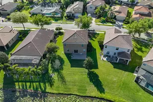 5779 Aaron Ct, Sarasota, FL 34232 - Photo 2