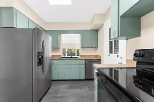 7807 Senrab Dr, Bradenton, FL 34209 - Photo 10