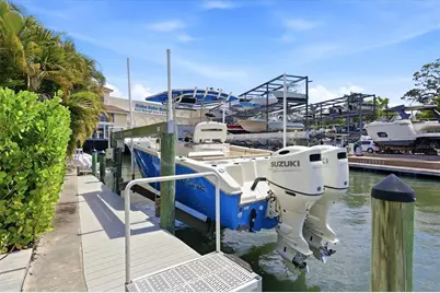 7755 Holiday Drive N, Sarasota, FL 34231 - Photo 46