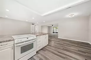 5929 Murdock Ave, Sarasota, FL 34231 - Photo 18