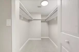 5929 Murdock Ave, Sarasota, FL 34231 - Photo 30