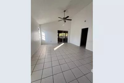 4916 18th Street W #B, Bradenton, FL 34207 - Photo 2