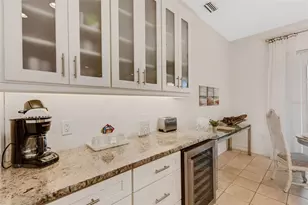 4801 Edgemont Ct, Sarasota, FL 34233 - Photo 10