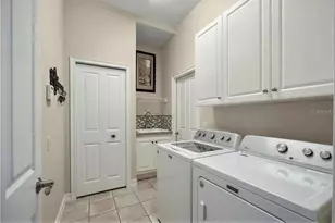 4801 Edgemont Ct, Sarasota, FL 34233 - Photo 20