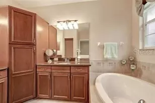 8128 Villa Grande Ct, Sarasota, FL 34243 - Photo 26