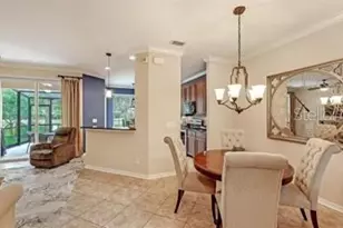 8128 Villa Grande Ct, Sarasota, FL 34243 - Photo 8