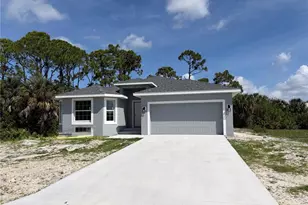 124 Cable Dr, Rotonda West, FL 33947 - Photo 1