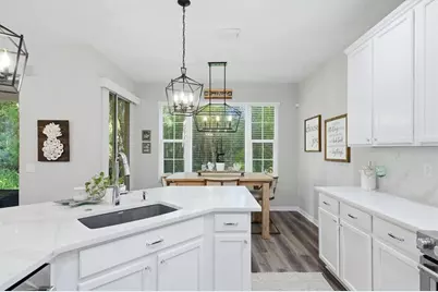 5427 Napa Drive, Sarasota, FL 34243 - Photo 16