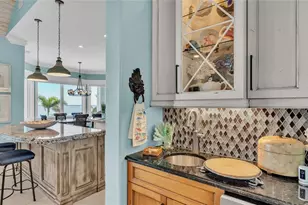 635 Key Royale Dr, Holmes Beach, FL 34217 - Photo 62