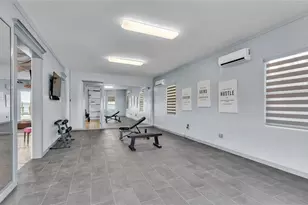 635 Key Royale Dr, Holmes Beach, FL 34217 - Photo 46