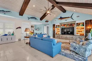 635 Key Royale Dr, Holmes Beach, FL 34217 - Photo 60