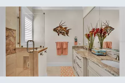 635 Key Royale Drive, Holmes Beach, FL 34217 - Photo 84