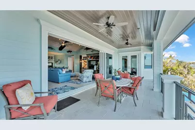 635 Key Royale Drive, Holmes Beach, FL 34217 - Photo 98