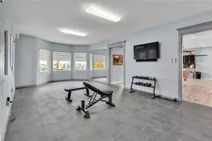 635 Key Royale Dr, Holmes Beach, FL 34217 - Photo 44