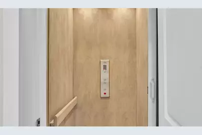 635 Key Royale Drive, Holmes Beach, FL 34217 - Photo 50