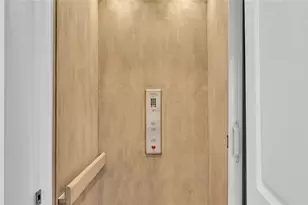 635 Key Royale Dr, Holmes Beach, FL 34217 - Photo 50