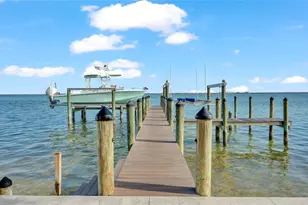 635 Key Royale Dr, Holmes Beach, FL 34217 - Photo 30