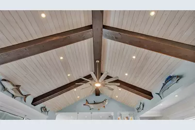 635 Key Royale Drive, Holmes Beach, FL 34217 - Photo 56