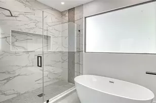 1730 Wisconsin Ln, Sarasota, FL 34239 - Photo 32