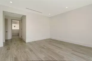 1730 Wisconsin Ln, Sarasota, FL 34239 - Photo 26