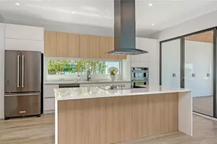 1730 Wisconsin Ln, Sarasota, FL 34239 - Photo 12