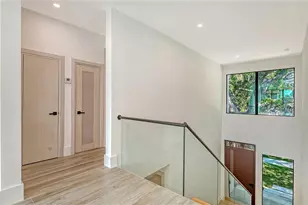 1730 Wisconsin Ln, Sarasota, FL 34239 - Photo 22