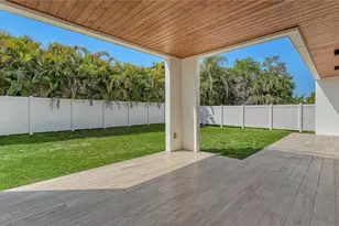 1730 Wisconsin Ln, Sarasota, FL 34239 - Photo 4