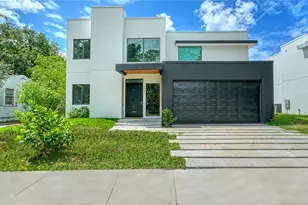 1734 Wisconsin Ln, Sarasota, FL 34239 - Photo 2