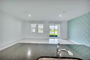 11532 Woodleaf Dr, Lakewood Ranch, FL 34211 - Photo 10