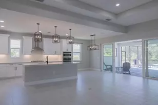 8100 Slipway Dr, Sarasota, FL 34240 - Photo 12