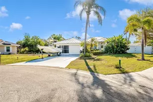 125 Englewood Garden Ct, Englewood, FL 34223 - Photo 1