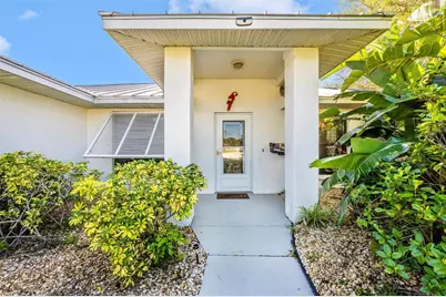 125 Englewood Garden Court, Englewood, FL 34223 - Photo 4