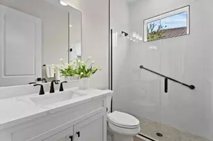 18035 Home Run Dr, Venice, FL 34293 - Photo 28