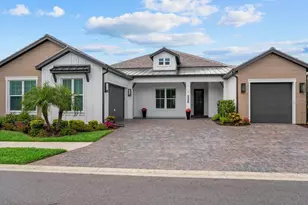 18035 Home Run Dr, Venice, FL 34293 - Photo 4