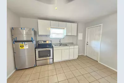 2403 21st Avenue W, Bradenton, FL 34205 - Photo 6