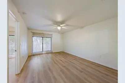 2422 11th Street W, Bradenton, FL 34205 - Photo 8